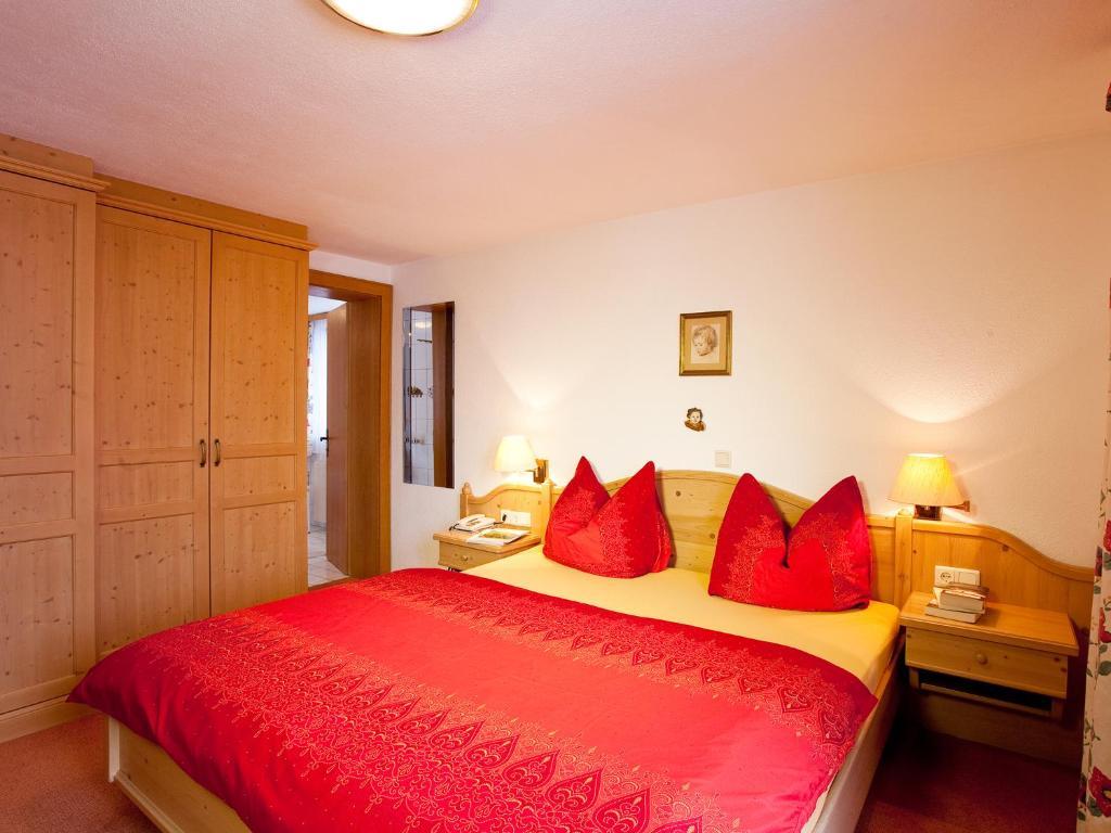 Haus Odo Hotell Lech am Arlberg Rum bild